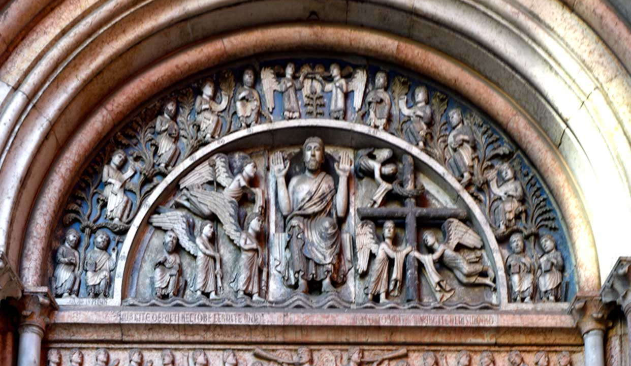 La lunetta e l'architrave